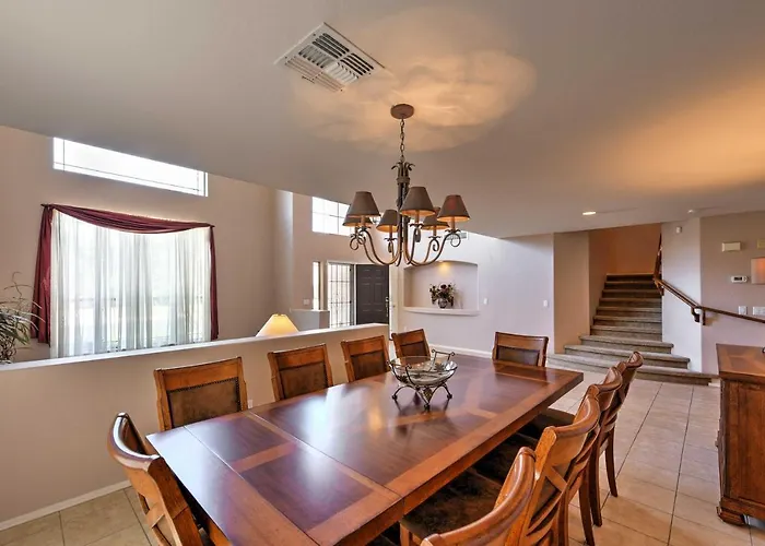 Spacious W/ Heated Pool In Litchfield Park! *