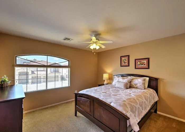 Spacious W/ Heated Pool In Litchfield Park!