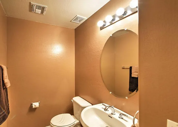 Holiday home Spacious W/ Heated Pool In Litchfield Park! Litchfield Park