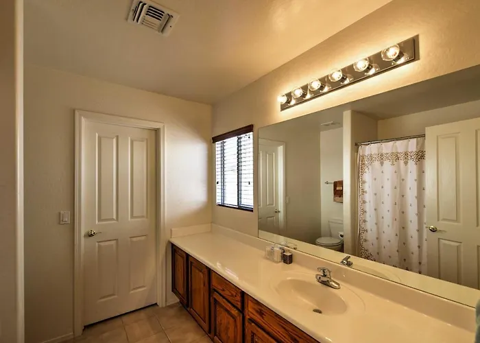 Holiday home Spacious W/ Heated Pool In Litchfield Park! *