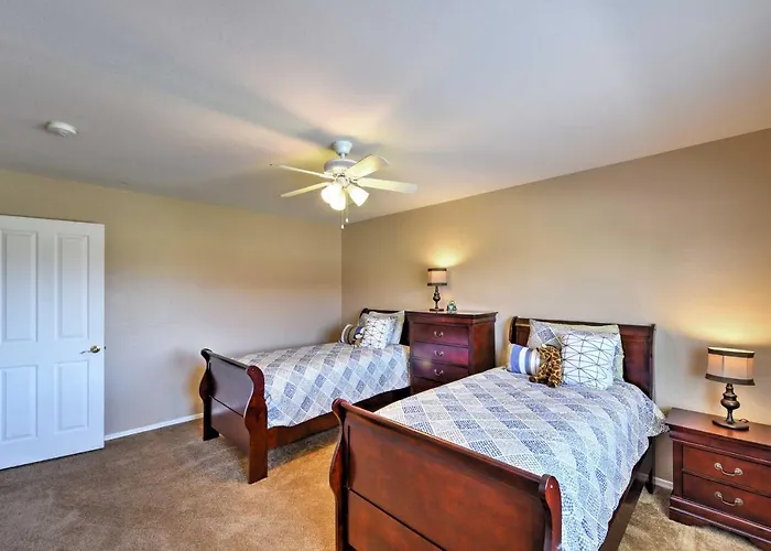 Spacious W/ Heated Pool In Litchfield Park! Litchfield Park